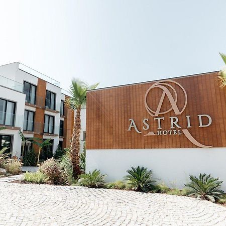 Astrid Hotel กูมูชลุค ภายนอก รูปภาพ