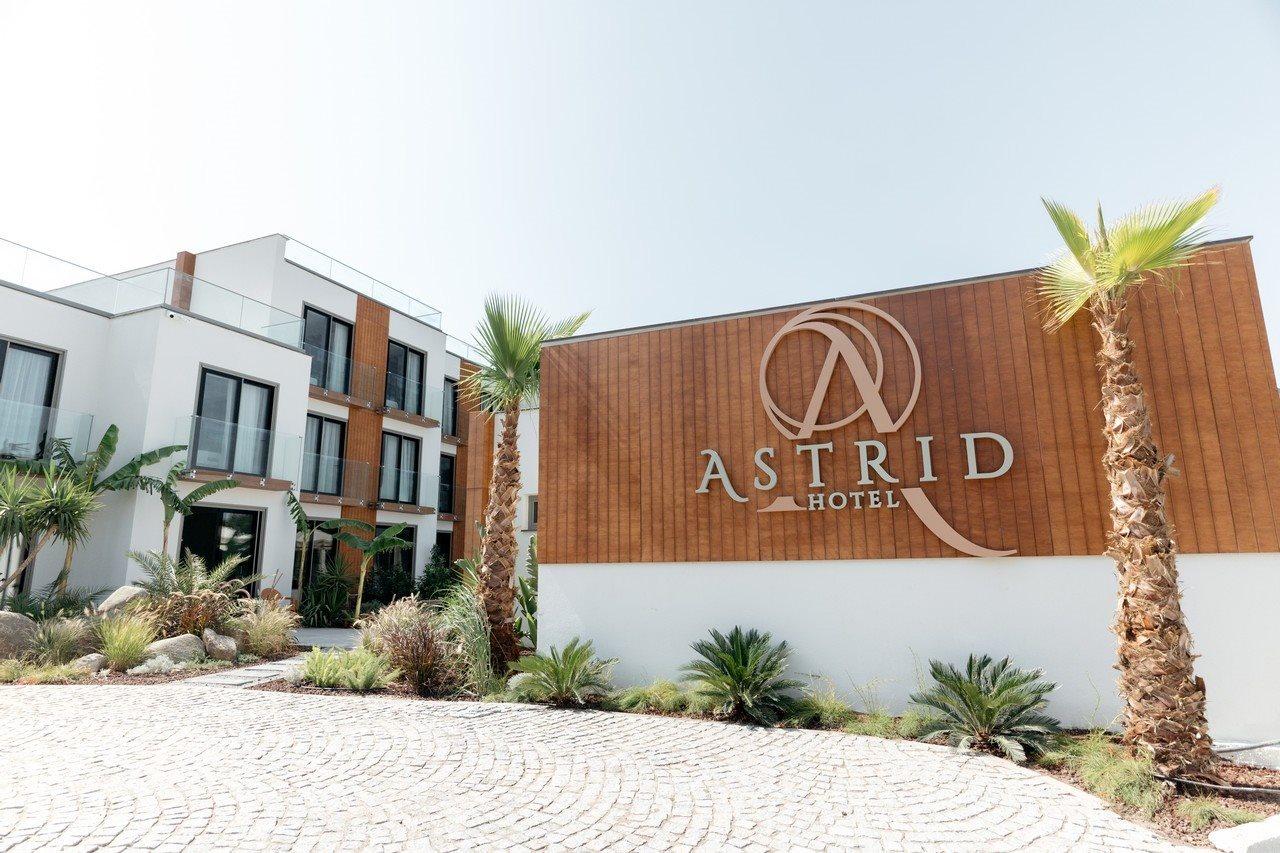 Astrid Hotel กูมูชลุค ภายนอก รูปภาพ